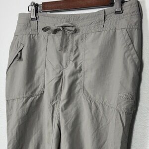 The‎ North Face Light Gray Convertible Hiking Pants